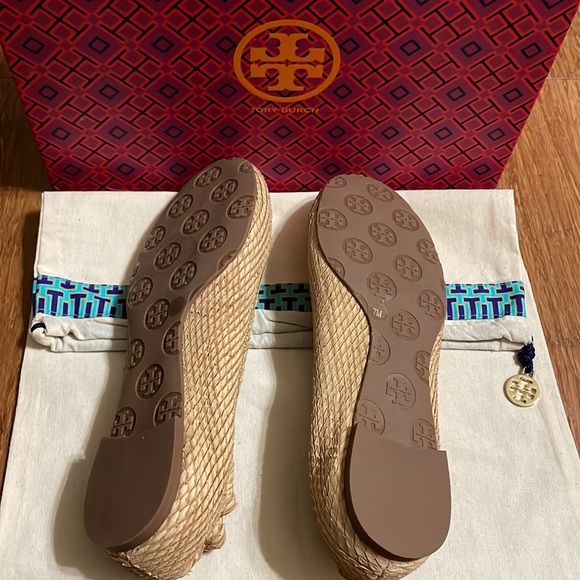 TORY BURCH Reva beige snake texture leather gold logo ballet flats - Picture 5 of 7